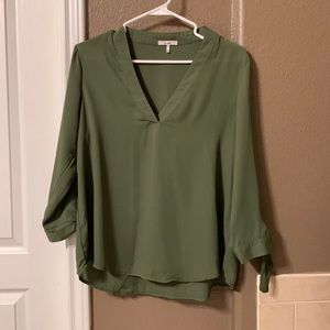 Women’s blouse. Size large
